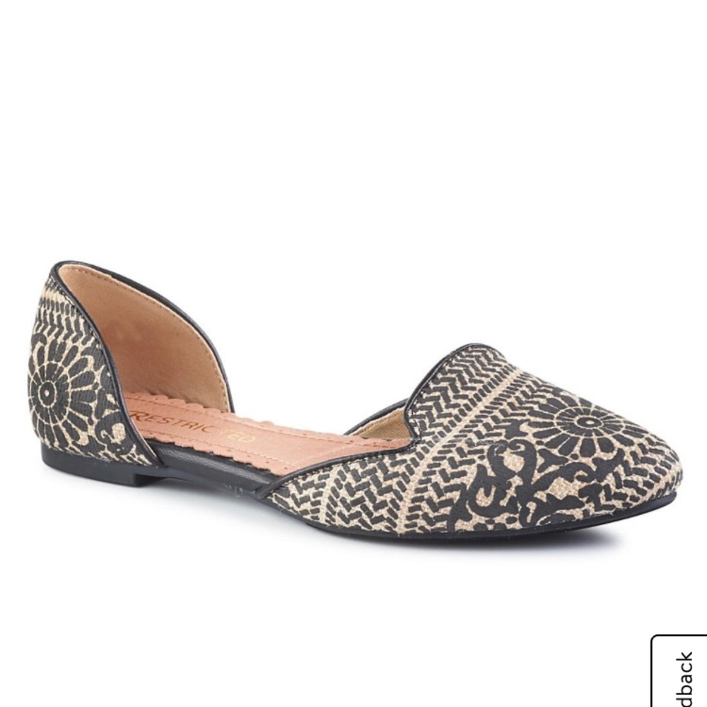 🔴 Restricted Sandals sz 9